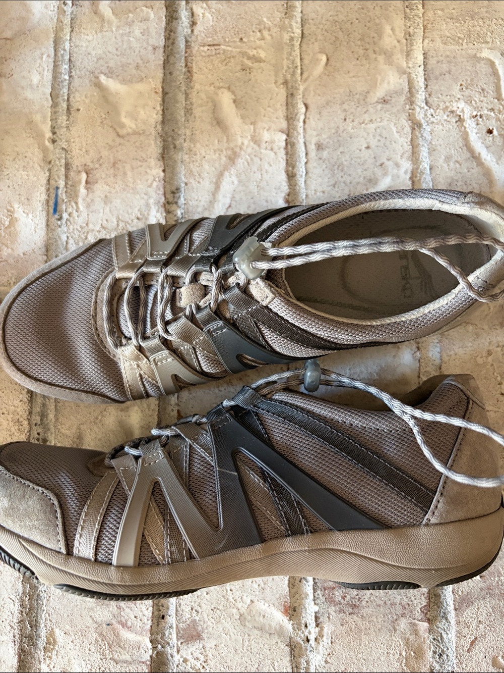 Firm price Dansko leather/mesh no tie walking shoes sz 39